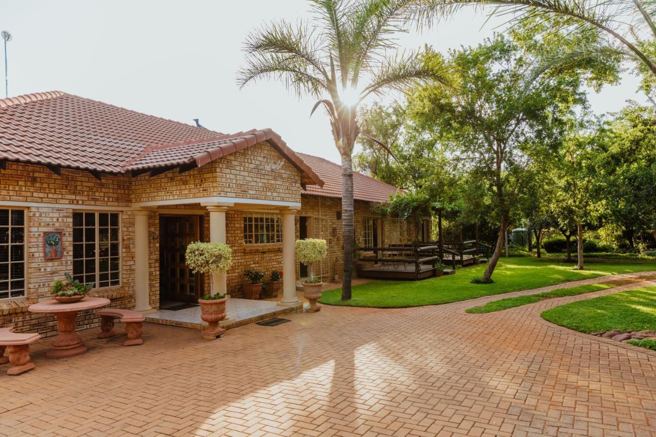 Boubou Bed And Breakfast Rustenburg Ngoại thất bức ảnh