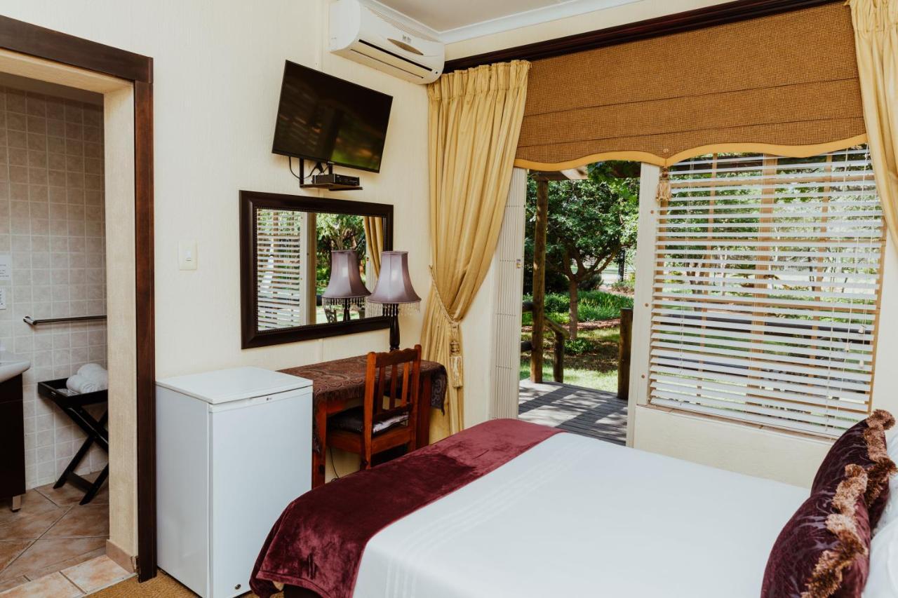 Boubou Bed And Breakfast Rustenburg Ngoại thất bức ảnh